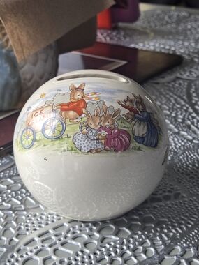 Vintage Royal Doulton Ceramic Bunnykins Spherical Money Bank